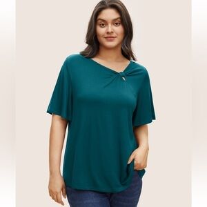 BloomChic Plus Size Supersoft Essentials Twist Front Asymmetrical Neck T-shirt